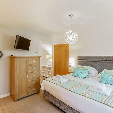 Lord Galloway 35 With Hot Tub Newton Stewart Exterior photo