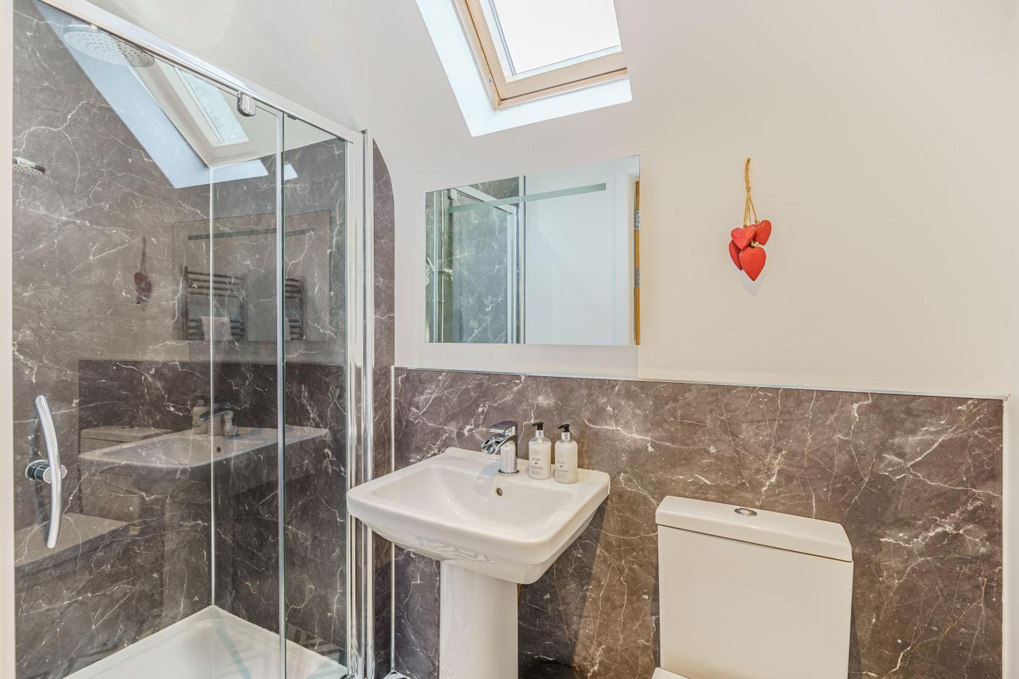 Lord Galloway 35 With Hot Tub Newton Stewart Exterior photo